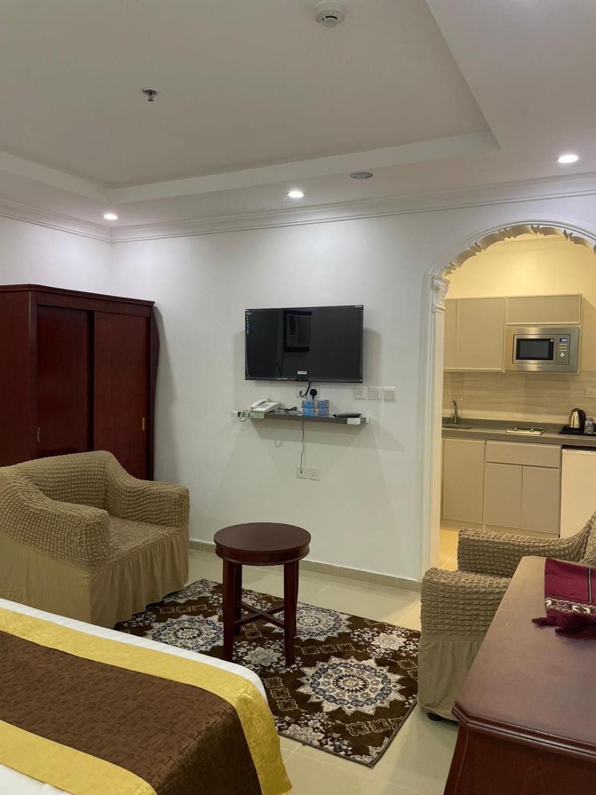 Al Manzil Almutmeez Aparthotel Τζέντα Εξωτερικό φωτογραφία