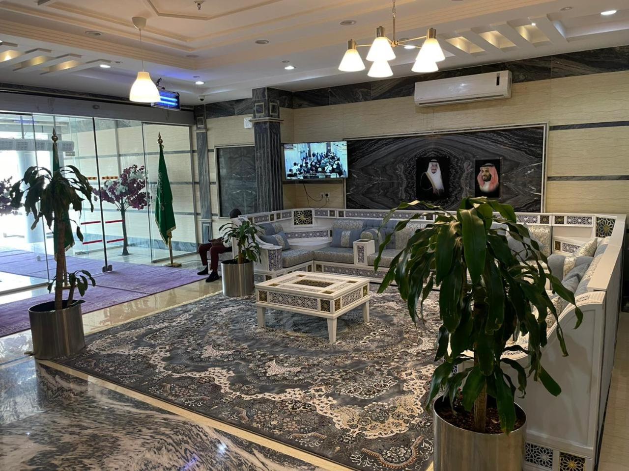 Al Manzil Almutmeez Aparthotel Τζέντα Εξωτερικό φωτογραφία