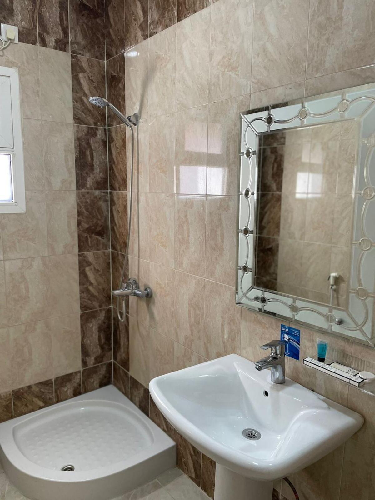 Al Manzil Almutmeez Aparthotel Τζέντα Εξωτερικό φωτογραφία